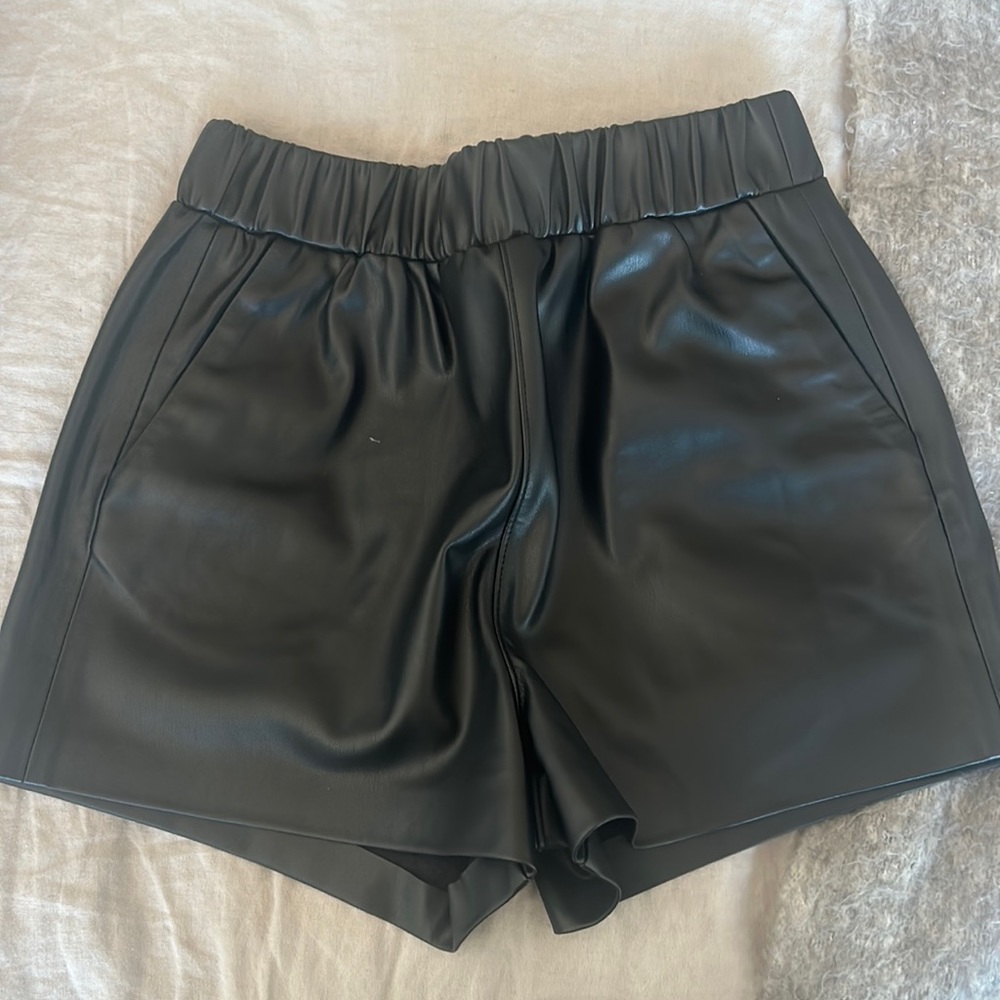 Faux Leather shorts US 26